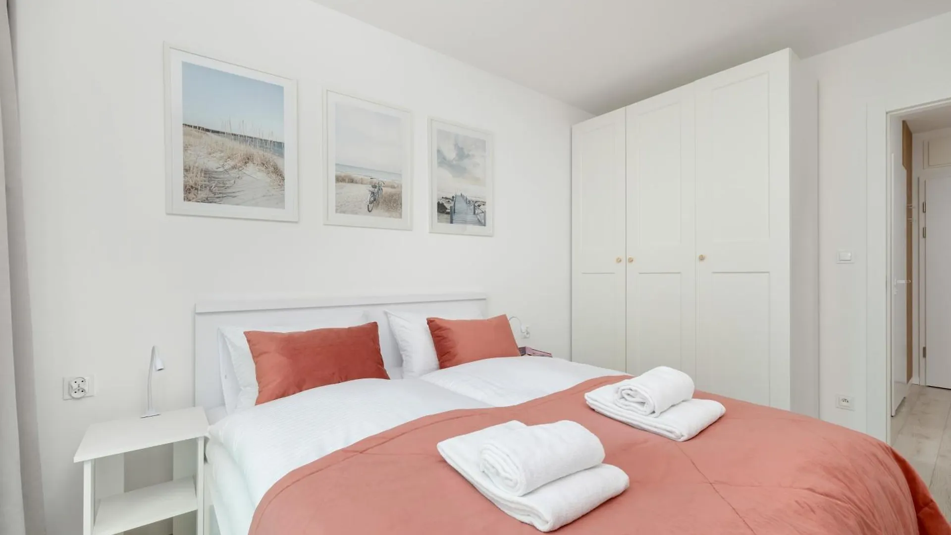 Seaside Apartamenty Whiteblue II Kolobrzeg Sauna & Fitness & Bawialnia Dla Dzieci & Rowerownia - W Cenie Pobytu 0*,  Poland